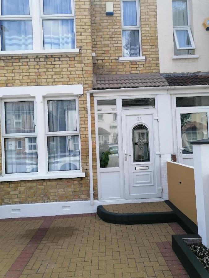 Norwood Fbs Homestay מראה חיצוני תמונה